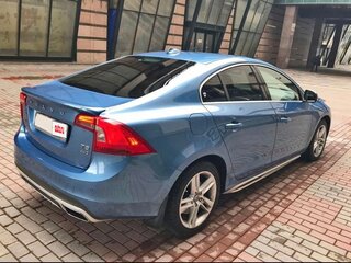 2013 Volvo S60 II Рестайлинг, синий, 1950000 рублей, вид 4
