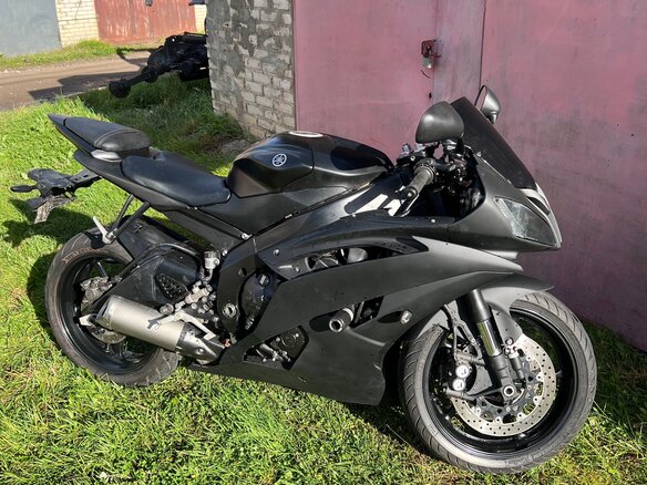 2008 Yamaha YZF-R6, чёрный, 600000 рублей - вид 6