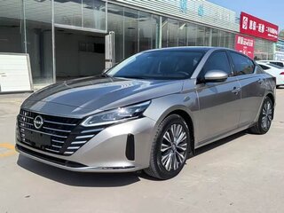 2023 Nissan Altima VI (L34) Рестайлинг, серый, 1549999 рублей, вид 3