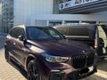 2021 BMW X5 M50i IV (G05/G18), фиолетовый, 7600000 рублей
