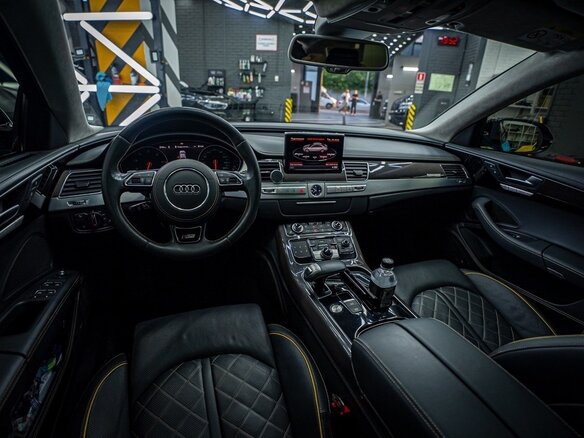 2016 Audi A8 Long III (D4) Рестайлинг, голубой - вид 5