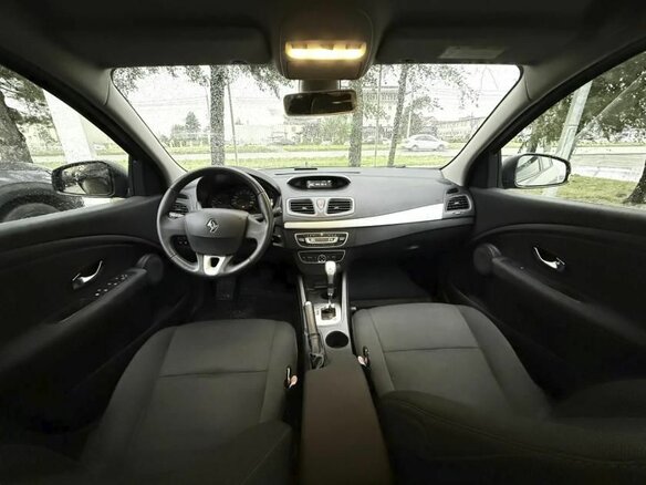2011 Renault Fluence I, бежевый, 990000 рублей - вид 10
