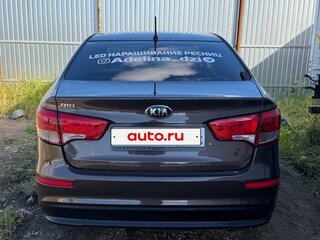 2016 Kia Rio III Рестайлинг, коричневый, 650000 рублей, вид 4