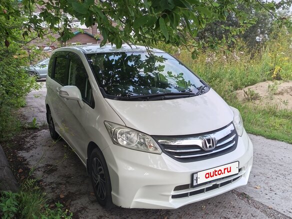 2012 Honda Freed I Рестайлинг, белый, 990000 рублей - вид 1