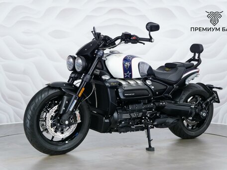 2025 Triumph Rocket 3, белый, 3299000 рублей, вид 3