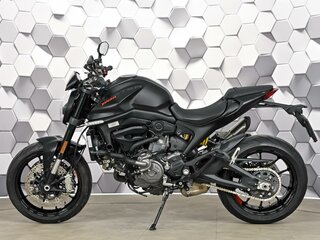 2022 Ducati Monster 937, чёрный, 879000 рублей, вид 4