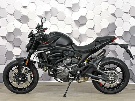 2022 Ducati Monster 937, чёрный, 879000 рублей, вид 4