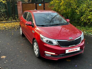 2016 Kia Rio III Рестайлинг, красный, 1035000 рублей, вид 3