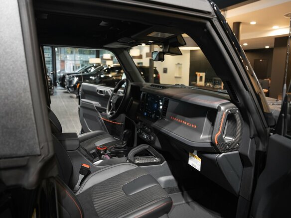 2026 Ford Bronco Raptor VI, чёрный - вид 18
