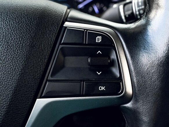 2018 Hyundai Solaris II, серебристый, 1105000 рублей - вид 12