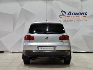 2013 Volkswagen Tiguan I Рестайлинг, серебристый, 1290000 рублей, вид 4