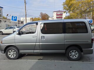 1992 Toyota HiAce H100, серый, 850000 рублей, вид 3