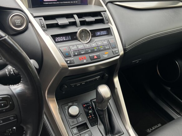 2016 Lexus NX 200t I, красный - вид 9