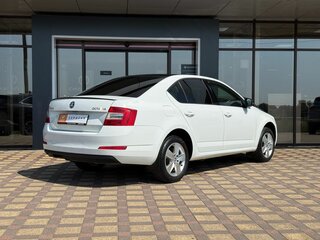 2016 Skoda Octavia III (A7), белый, 1110000 рублей, вид 5