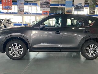 2025 Mazda CX-5 II Рестайлинг, серый, 2080000 рублей, вид 4