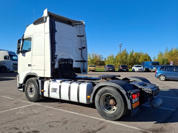 2012 Volvo FH, белый, 3600000 рублей - вид 6