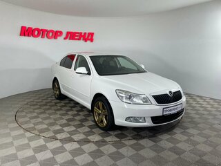 2011 Skoda Octavia DSG7 II (A5) Рестайлинг, белый, 750000 рублей, вид 3