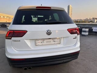 2017 Volkswagen Tiguan II, белый, 2250000 рублей, вид 5