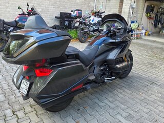 2024 Honda GL 1800 Gold Wing, серый, 2800000 рублей, вид 3