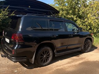 2013 Toyota Land Cruiser 200 Series Рестайлинг 1, чёрный, 4050000 рублей, вид 3