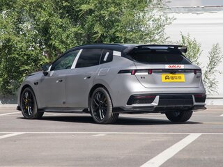 2026 Lynk & Co 07 GT I Рестайлинг, серебристый, 5900000 рублей, вид 4