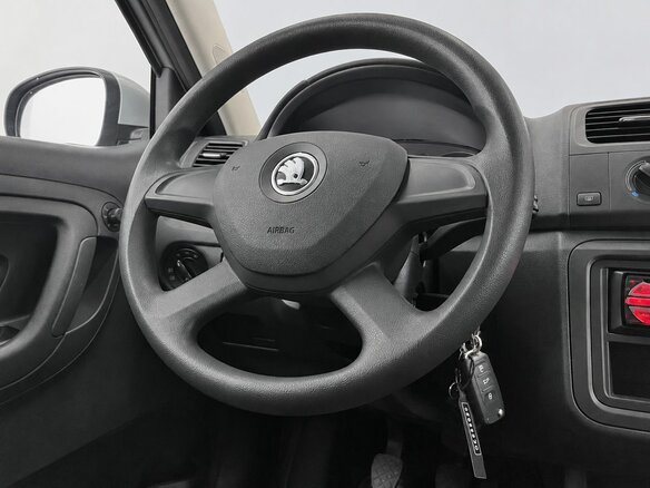 2013 Skoda Fabia II Рестайлинг, серебристый, 799000 рублей - вид 7