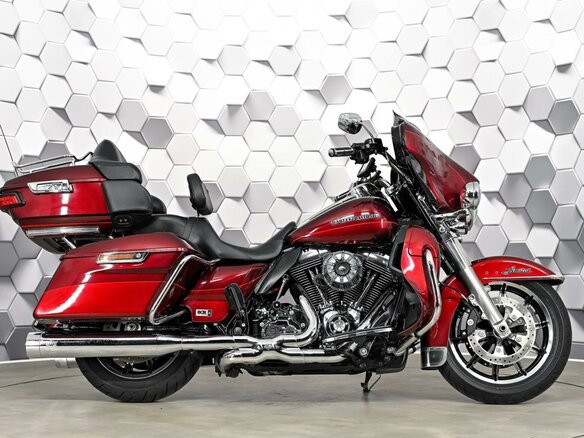 2016 Harley-Davidson Ultra Limited, красный, 1499000 рублей - вид 2
