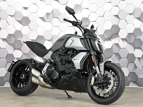 2020 Ducati Diavel 1260, серый, 1525000 рублей, вид 1