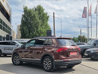2021 Volkswagen Tiguan II Рестайлинг, коричневый, 2199000 рублей, вид 4