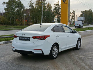 2018 Hyundai Solaris II, белый, 993000 рублей, вид 5