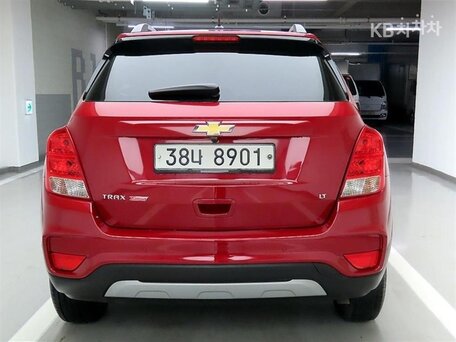 2022 Chevrolet Trax I Рестайлинг, красный, 1060000 рублей, вид 4