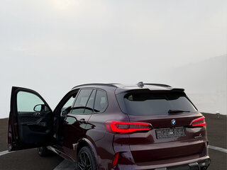 2020 BMW X5 M Competition III (F95), фиолетовый, 9700000 рублей, вид 5