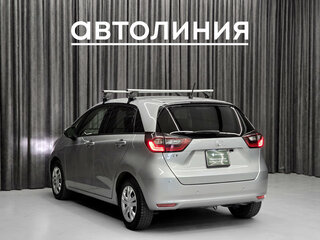 2021 Honda Fit IV, серый, 1249000 рублей, вид 5