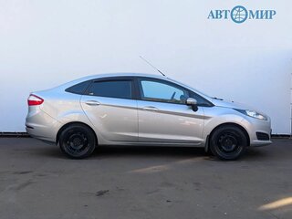 2015 Ford Fiesta Mk6 Рестайлинг, серебристый, 709000 рублей, вид 4