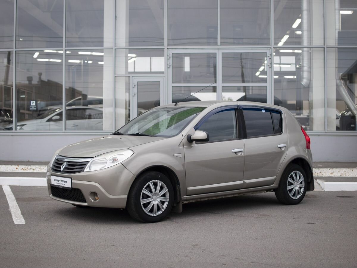 Открыть фотографии: Renault Sandero I
