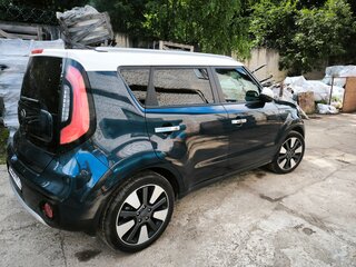 2017 Kia Soul II Рестайлинг, голубой, 1600000 рублей, вид 4