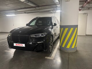2020 BMW X7 M50d I (G07), чёрный, 8700000 рублей, вид 3