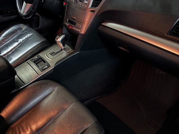 2011 Subaru Outback IV, чёрный, 600000 рублей - вид 5