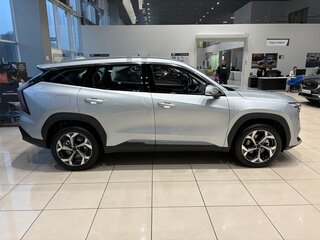 2026 Geely Atlas II, серебристый, 4119990 рублей, вид 4