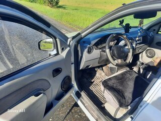 2007 Renault Logan I, серый, 200000 рублей, вид 4