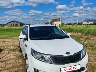 2013 Kia Rio 4-speed III, белый, 899999 рублей, вид 1