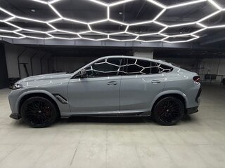 2023 BMW X6 M Competition III (F96) Рестайлинг, серый, 19975168 рублей, вид 3