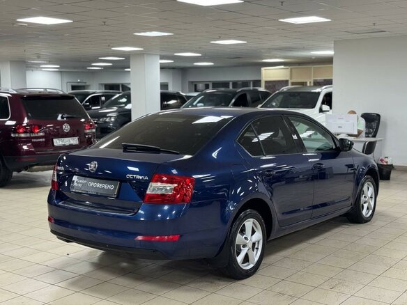 2014 Skoda Octavia III (A7), синий, 825000 рублей - вид 3