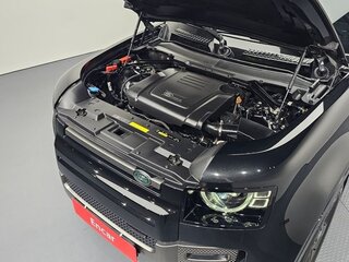 2023 Land Rover Defender 110 II, чёрный, 7617000 рублей, вид 5