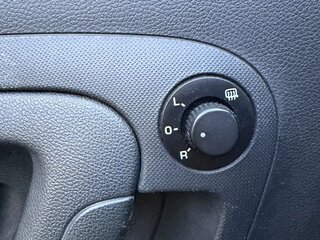 2011 Skoda Fabia II Рестайлинг, серый, 330000 рублей, вид 5