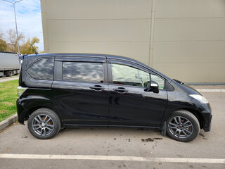 2015 Honda Freed I Рестайлинг 2, чёрный, 1250000 рублей, вид 2