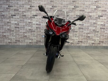 2024 Suzuki GSX-S 1000 GT, красный, 1249000 рублей, вид 2