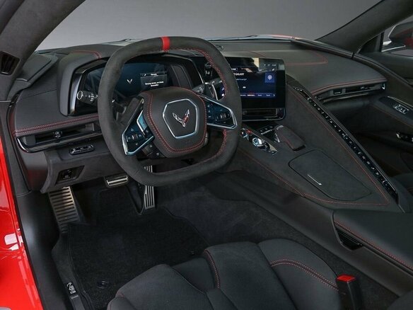 2025 Chevrolet Corvette Stingray C8, красный, 23000000 рублей - вид 7