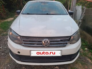 2018 Volkswagen Polo V Рестайлинг, белый, 620000 рублей, вид 1
