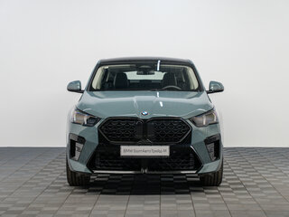 2025 BMW X2 xDrive25i II (U10), зелёный, 6490000 рублей, вид 2